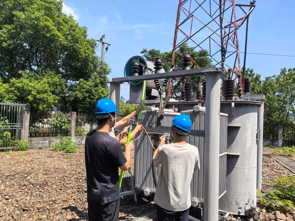 高温下的tyc234cc 太阳成集团人：每一度电的背后，都是信安能源人百分百的汗水