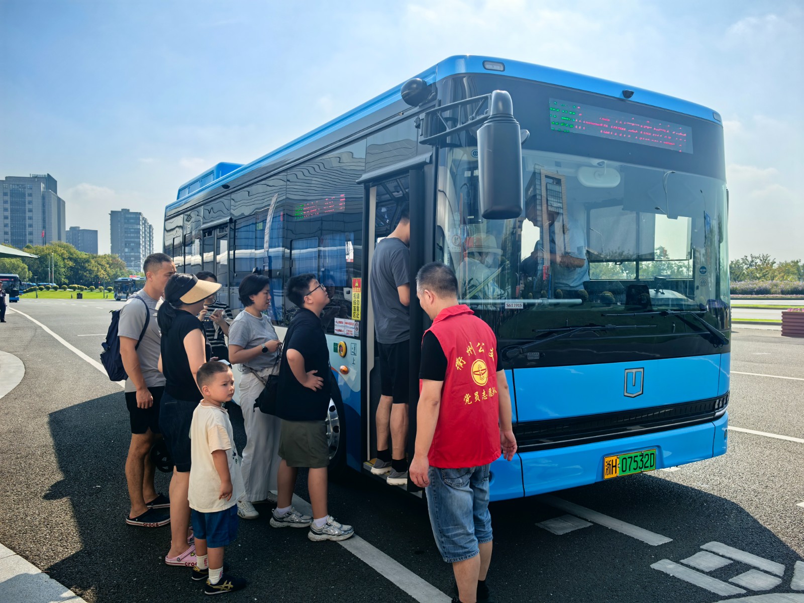 坚守显担当丨tyc234cc 太阳成集团集团圆满完成“双节”假期服务保障工作